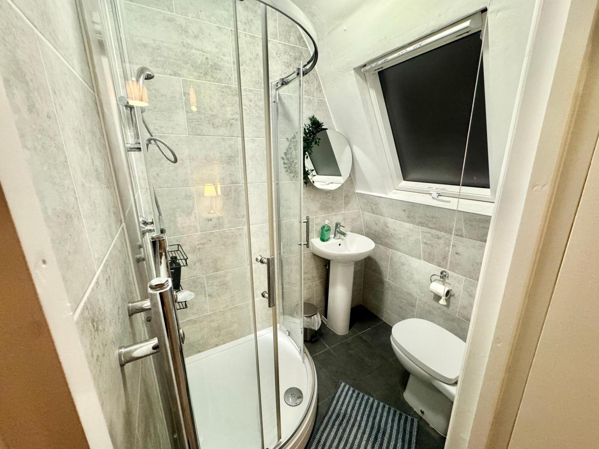 Modern En-Suite Rooms By Finsbury Park Station 8 Mins To King'S Cross By Tube Лондон Экстерьер фото