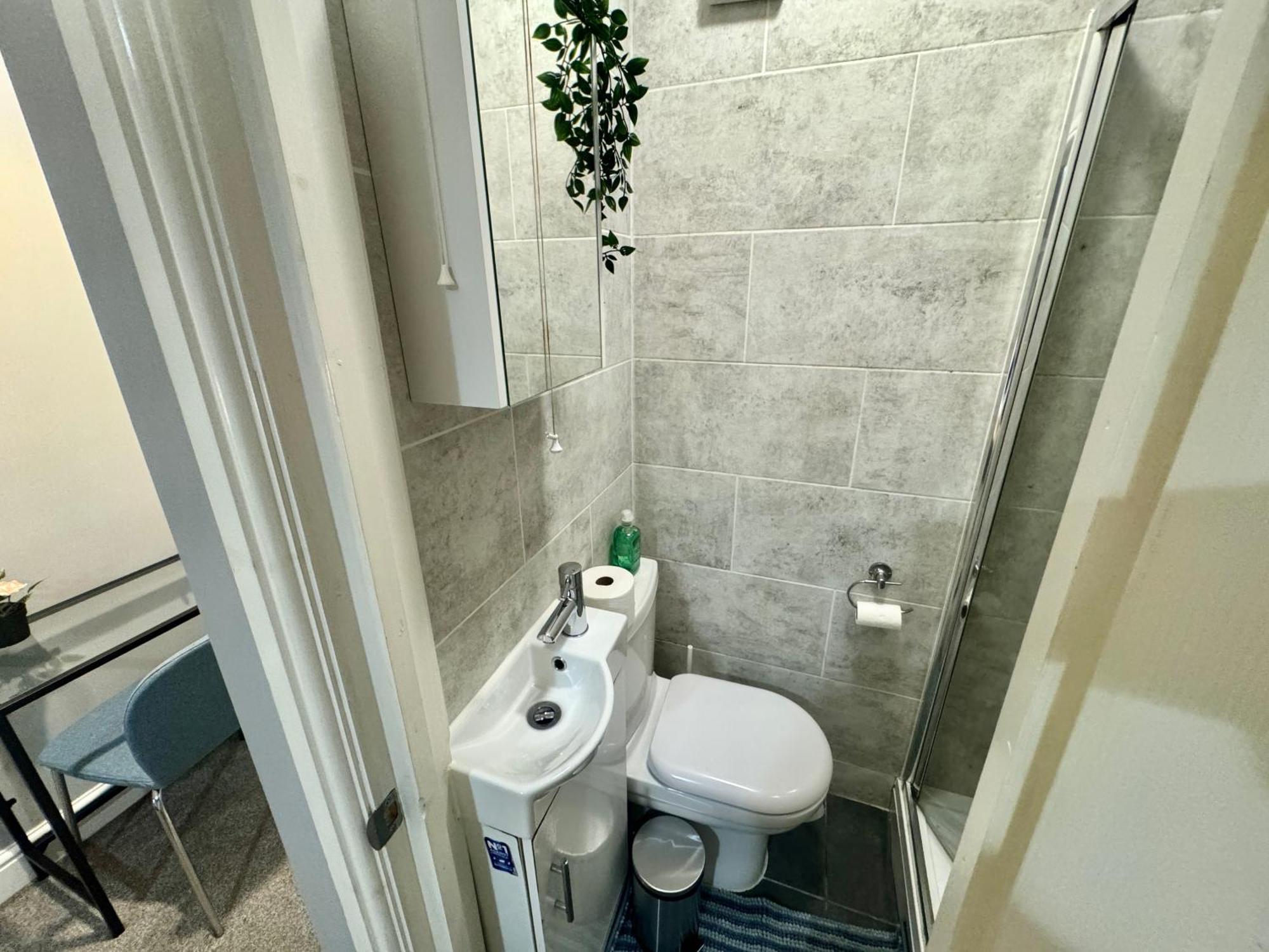 Modern En-Suite Rooms By Finsbury Park Station 8 Mins To King'S Cross By Tube Лондон Экстерьер фото