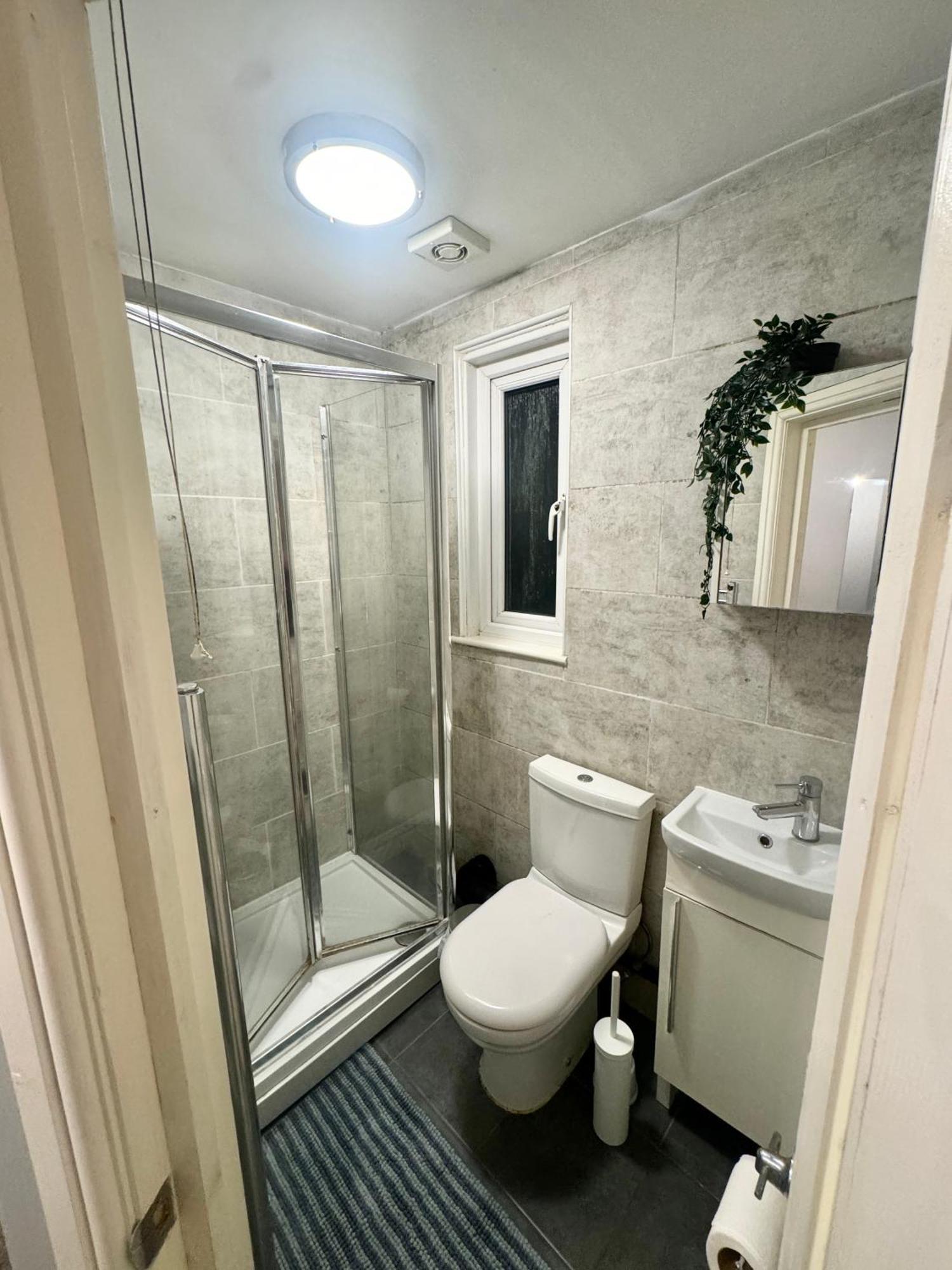 Modern En-Suite Rooms By Finsbury Park Station 8 Mins To King'S Cross By Tube Лондон Экстерьер фото